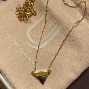 Stormy Necklace with box